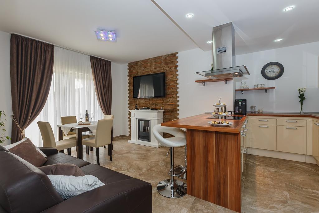 Villa Apartments Katja Trogir Zewnętrze zdjęcie