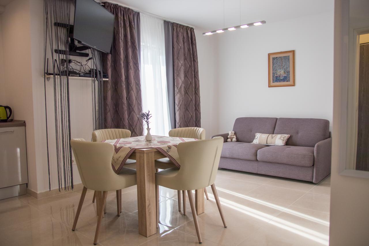 Villa Apartments Katja Trogir Zewnętrze zdjęcie