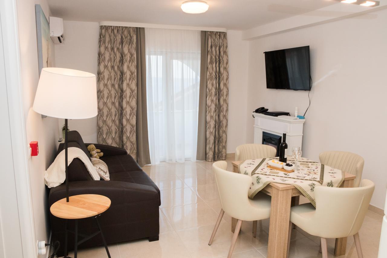 Villa Apartments Katja Trogir Zewnętrze zdjęcie